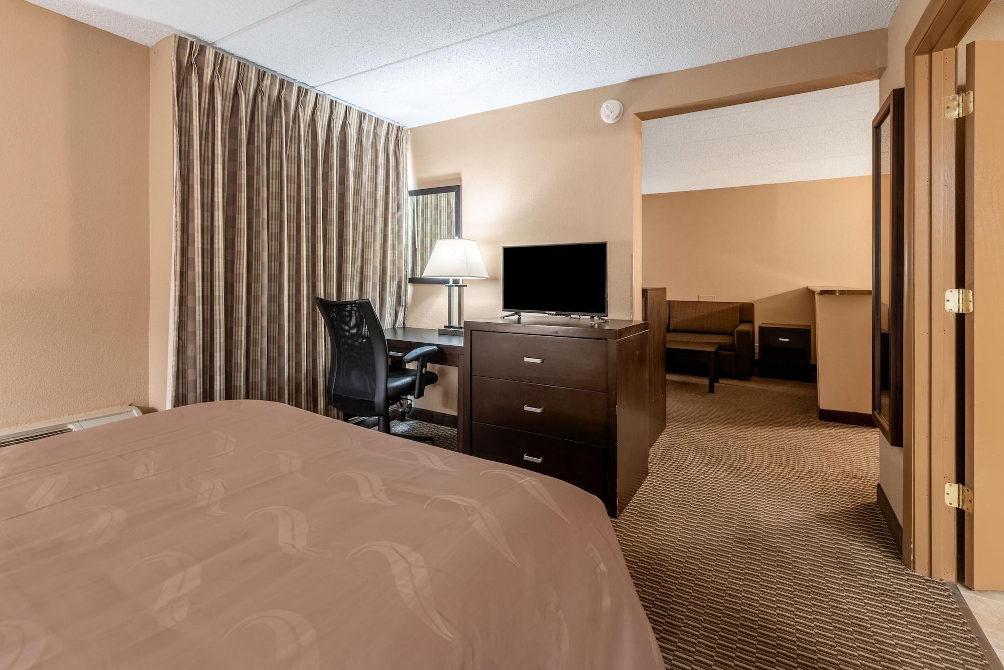 Quality Inn & Suites Цинциннаті Екстер'єр фото