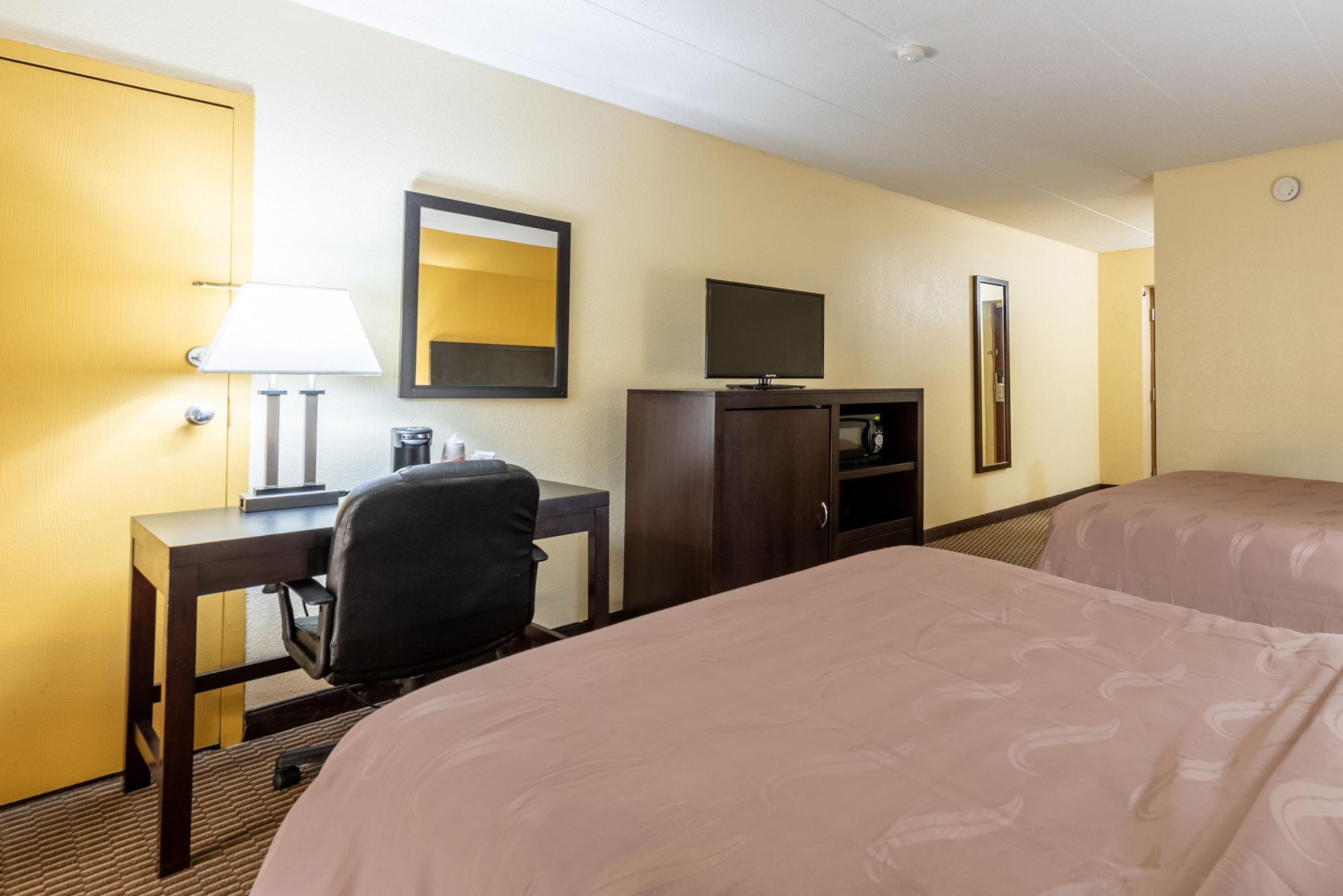 Quality Inn & Suites Цинциннаті Екстер'єр фото