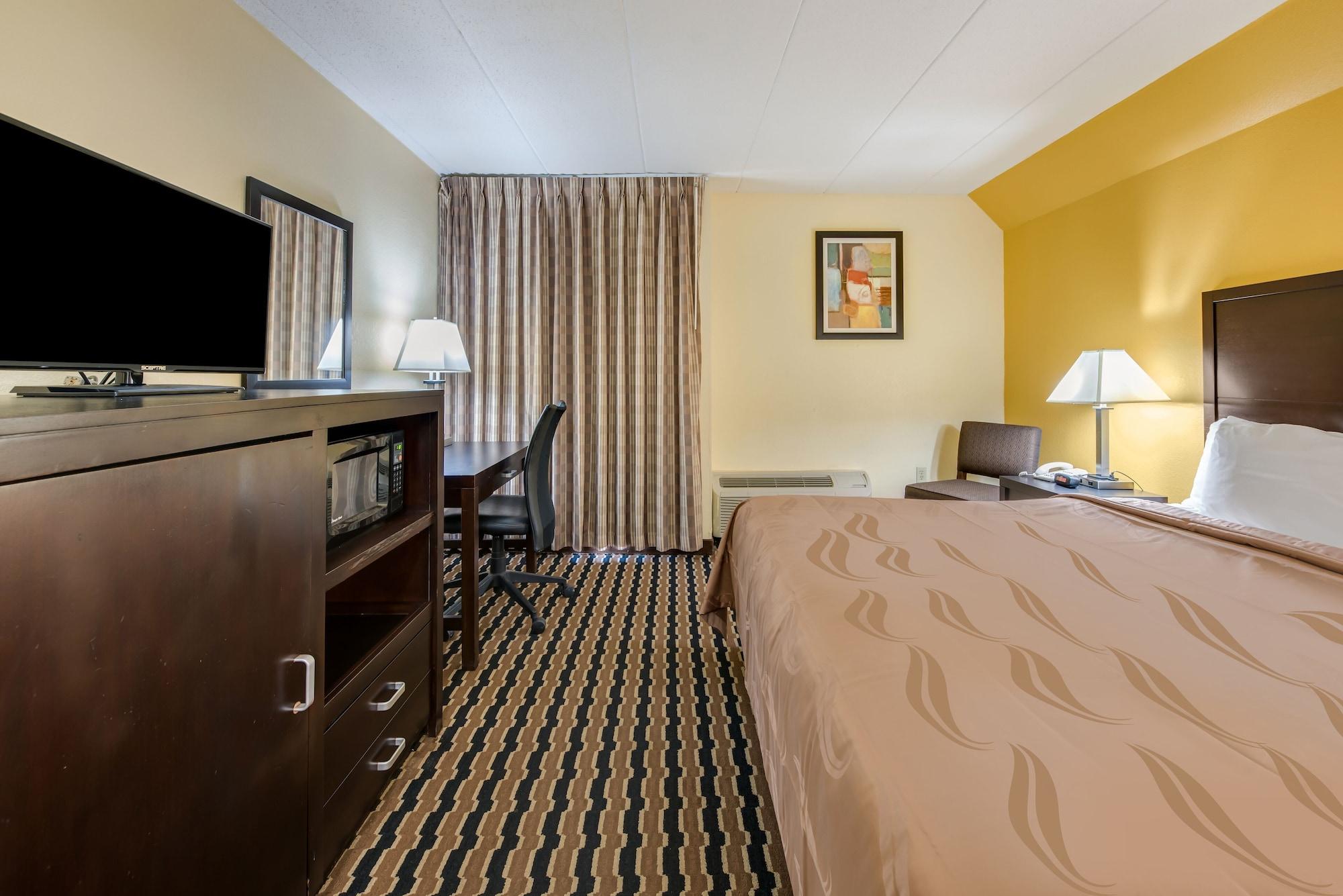 Quality Inn & Suites Цинциннаті Екстер'єр фото