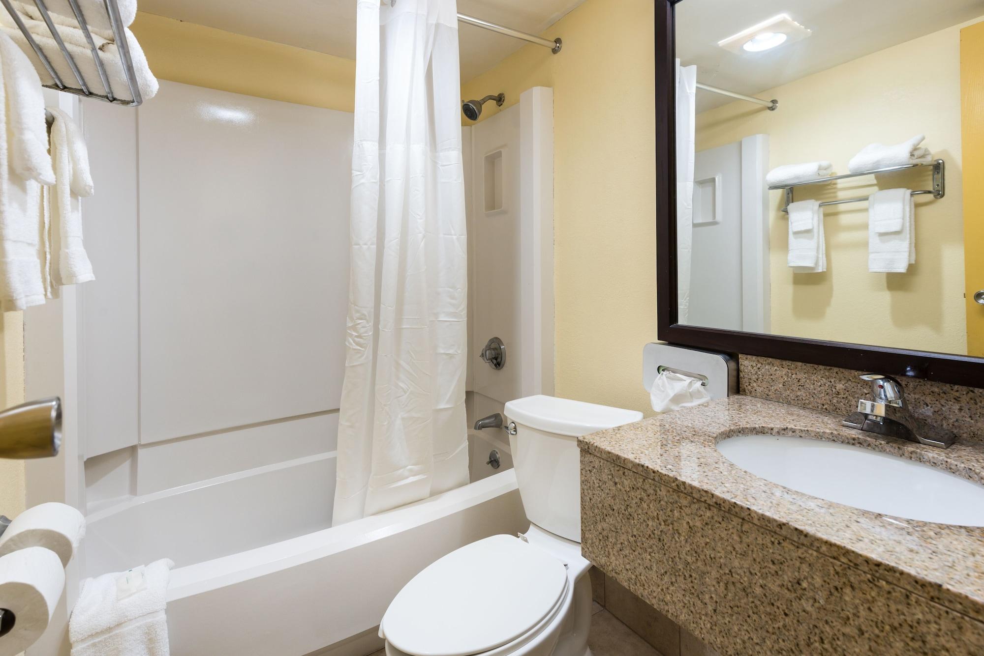 Quality Inn & Suites Цинциннаті Екстер'єр фото