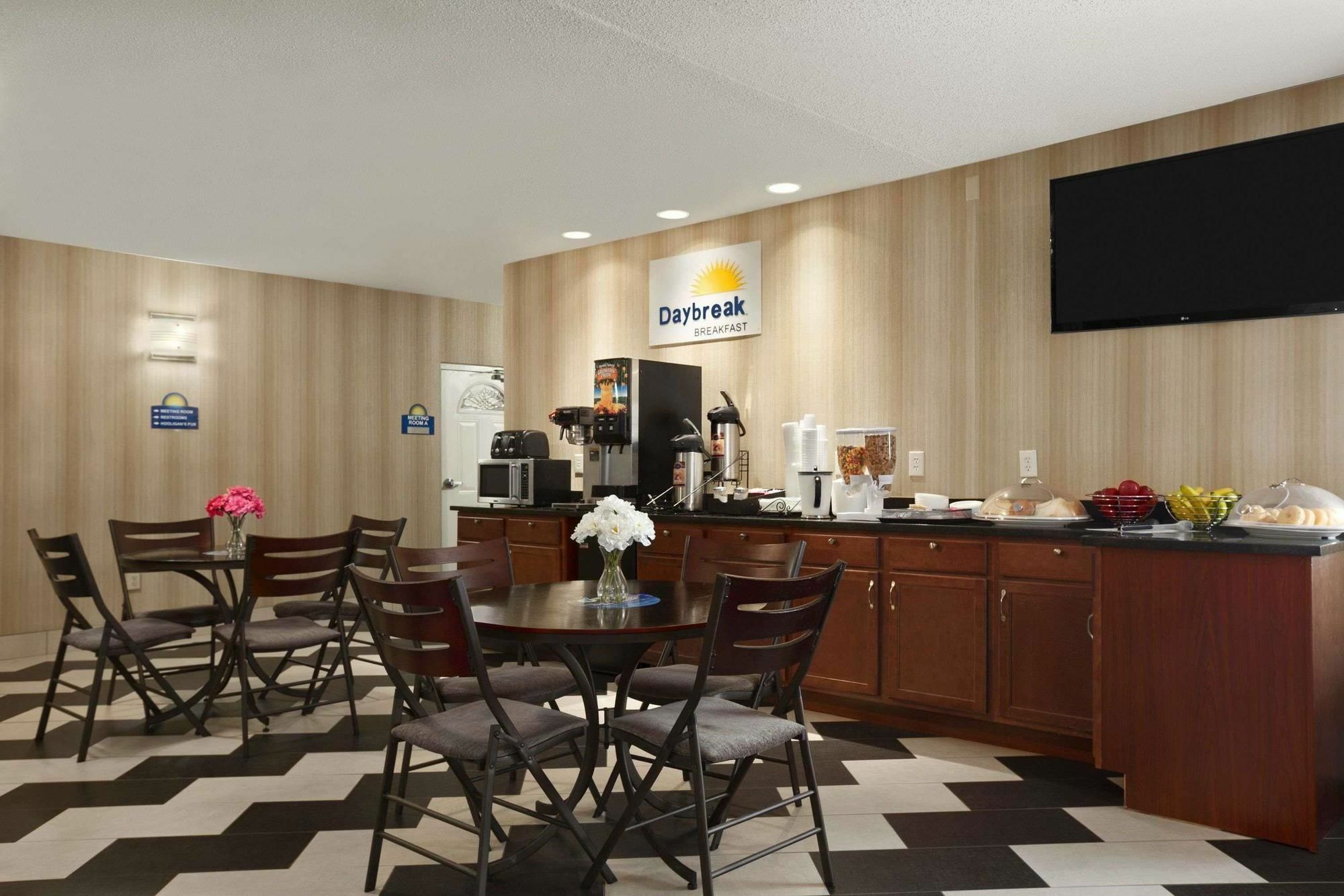 Quality Inn & Suites Цинциннаті Екстер'єр фото